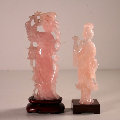 Deux Sculptures Quartz Rose Représentant Guanyin Chine '900