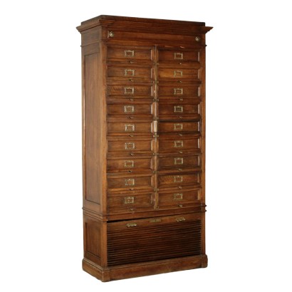 Antiquitäten, Kleiderschrank, Antiker Kleiderschrank, Antiker Kleiderschrank, Antiker italienischer Kleiderschrank, Antiker Kleiderschrank, neoklassizistischer Kleiderschrank, Kleiderschrank aus dem 19. Jahrhundert