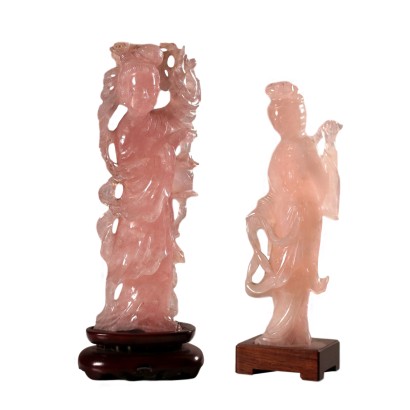 Deux Sculptures Quartz Rose Représentant Guanyin Chine '900