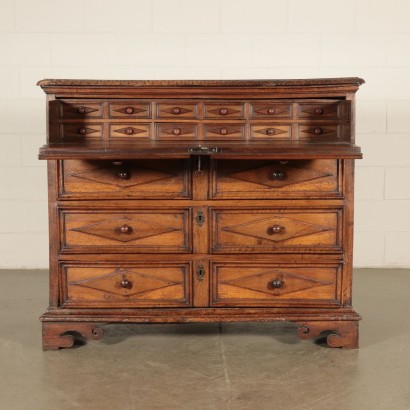 Solid Walnut Chest of Drawers Italy Early 18th Century