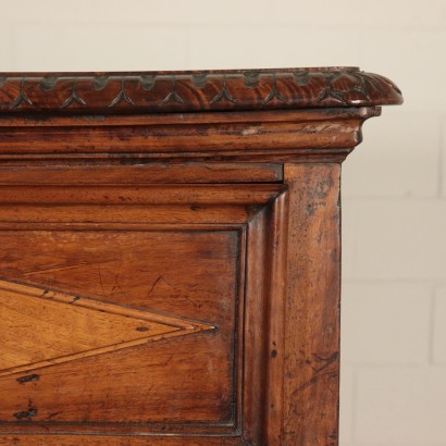 Solid Walnut Chest of Drawers Italy Early 18th Century