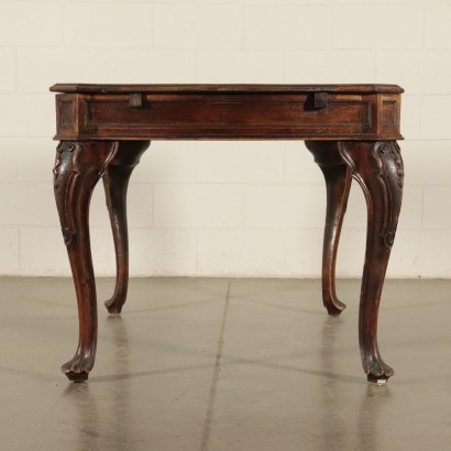 Walnut Table Italy 20th Century