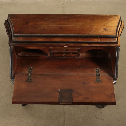 Commode Scriban en Style Placage de Dalle de Noyer Italie '900