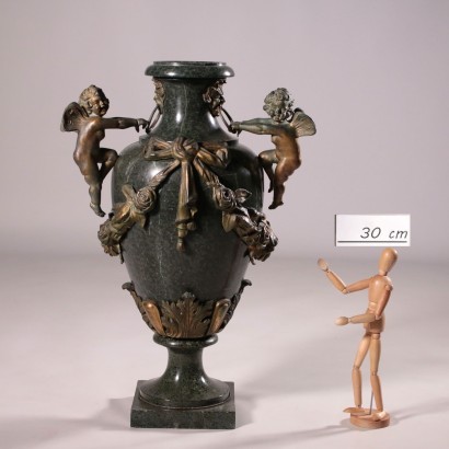 Vase aus Marmor und Bronze