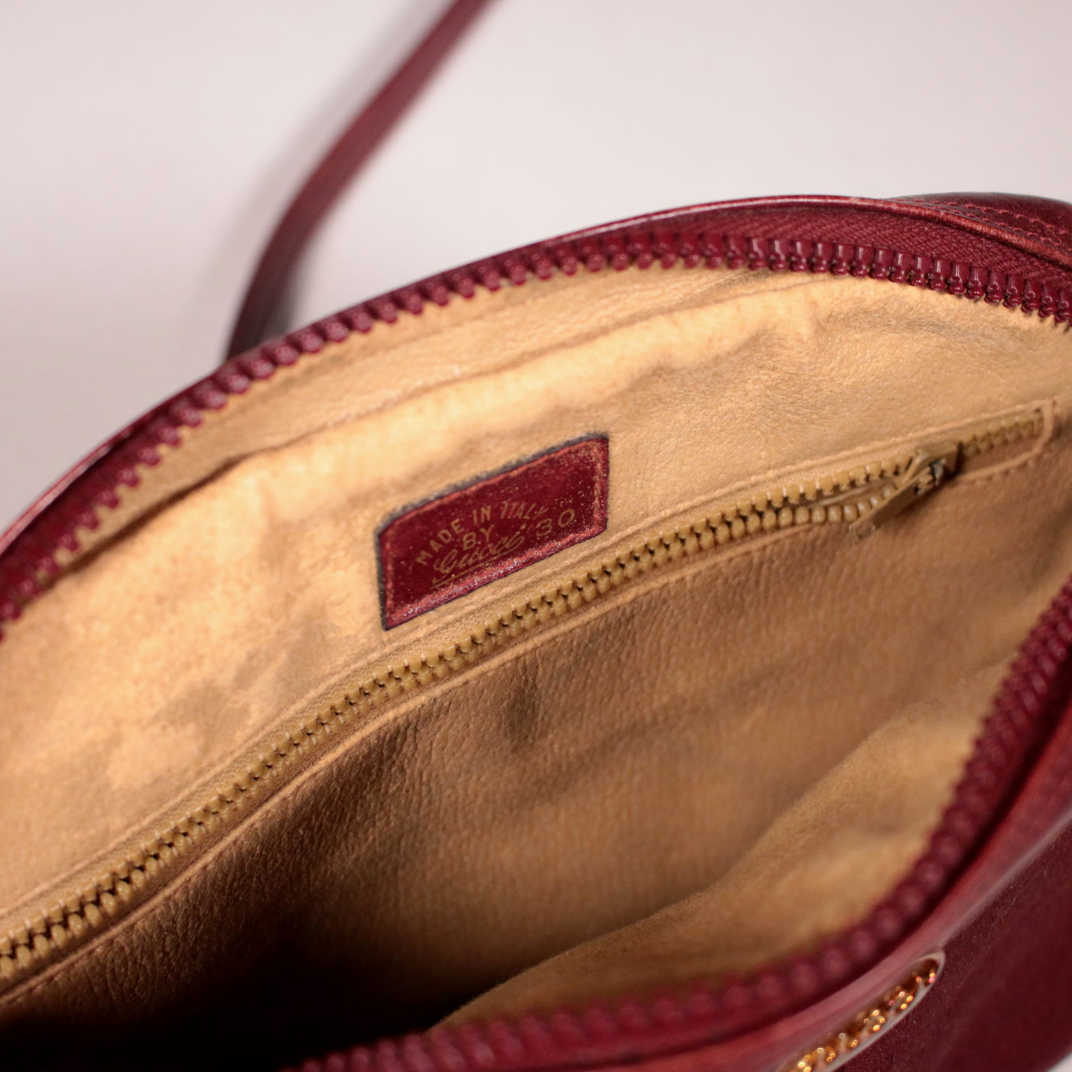 burgundy gucci purse