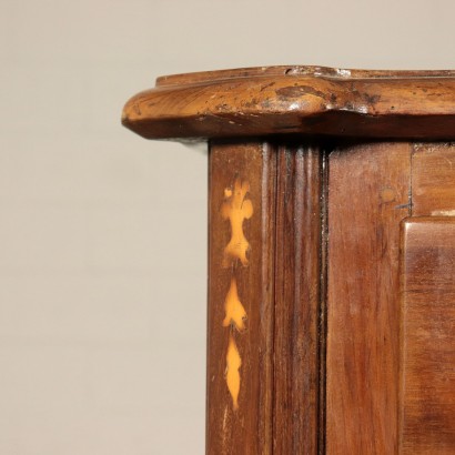 Maple and Walnut Chest of Drawers Italy 18th Century