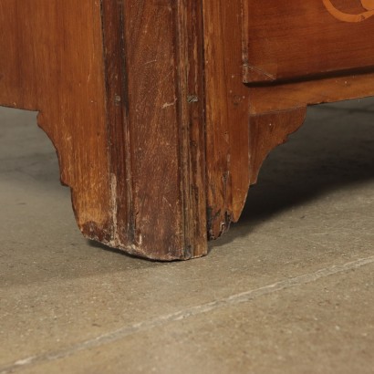 Maple and Walnut Chest of Drawers Italy 18th Century