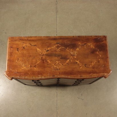 Maple and Walnut Chest of Drawers Italy 18th Century