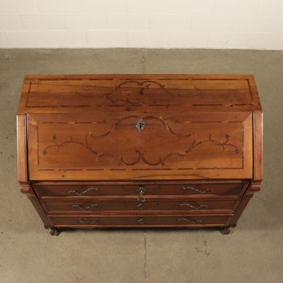 Commode Scriban Noyer Olivier Italie Première moitié '700