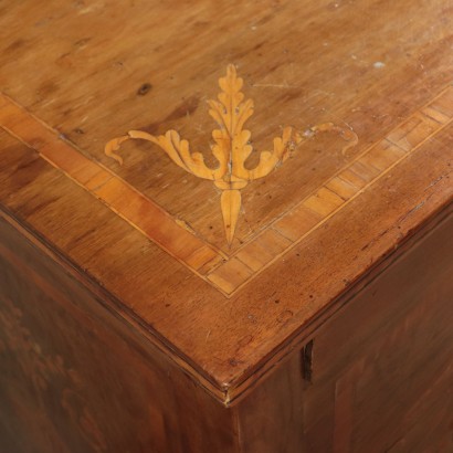 Inlaid Dresser Walnut, Cherry and Marple Piacenza, Italy 18th Century