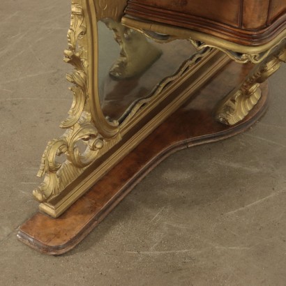 Chippendale Style Petineuse Gilded Wood and Poplar Burl 2oth Century