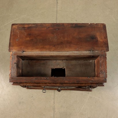 Modified Kneeling-Stool, Walnut, Italy 17th Century