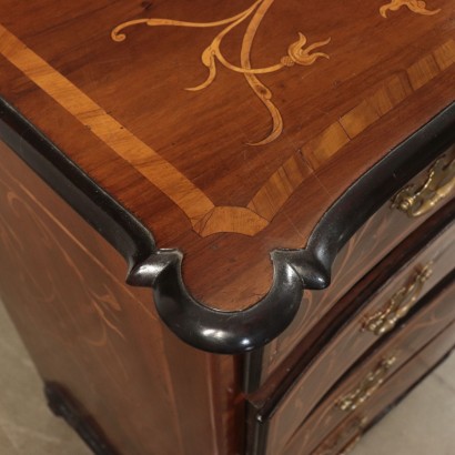 Chest of drawers Piedmontese with inlays