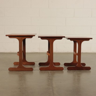 Trois Petites Tables Bois massif Placage de Teck Angleterre Années 60