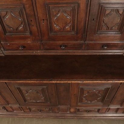 Grande credenza a doppio corpo