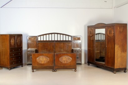 Bottega del 900, complete furnishings, room 900, neo-renaissance room, room destination Italy, Walnut room, bedroom, double bed, closet, Dresser, pair of nightstands, bed, bedside tables, bedroom of 900, room 900