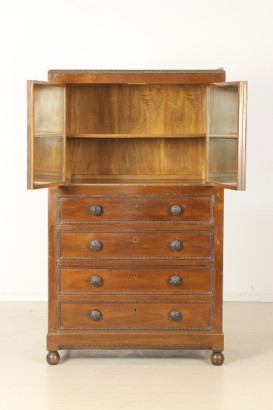 Bottega del 900, complete furnishings, room 900, neo-renaissance room, room destination Italy, Walnut room, bedroom, double bed, closet, Dresser, pair of nightstands, bed, bedside tables, bedroom of 900, room 900