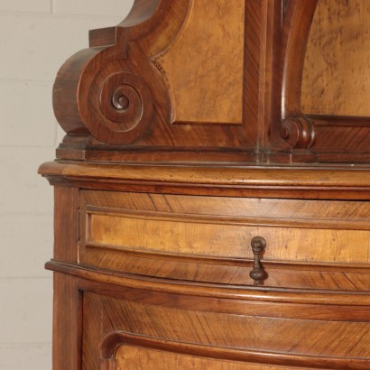 Credenza Umbertina con Piattaia