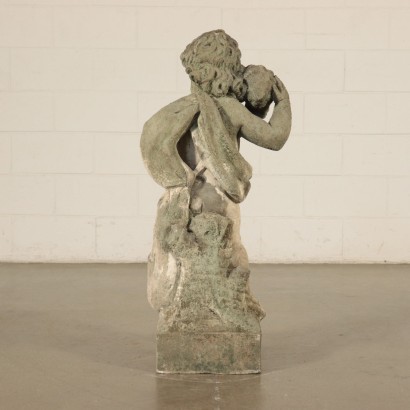 Escultura de jardín con Putto