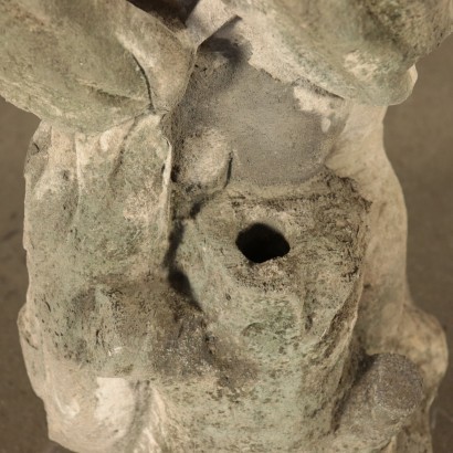 Escultura de jardín con Putto