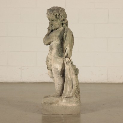 Escultura de jardín con Putto