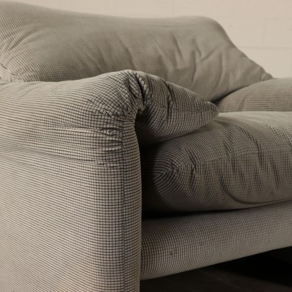 Maralunga Armachairs, Foam and Fabric,1980s Vico Magistretti, Cassina