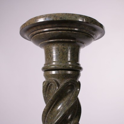 Columna de Mármol, Serpentina