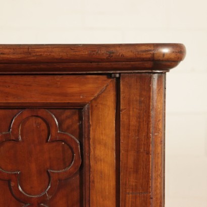 Credenza in Stile Neorinascimentale