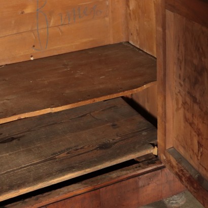 Cabinet in Walnut