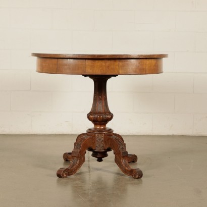 Big Oval Table Walnut and Walnut Veneer Italy 19th Century