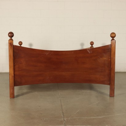 Bed, Walnut Veneer, Italy 1980s L.G. Dominoni for Italian Prodution