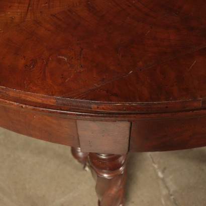 Openable and Extendible Table Elm France 19th Century