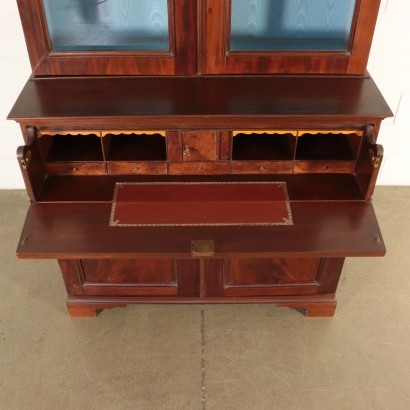 Victorina Style Bookcase Mahogany England 20th Century