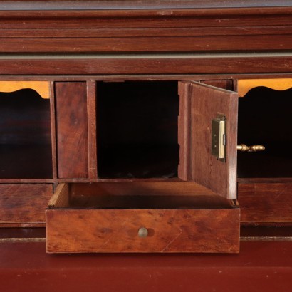 Victorina Style Bookcase Mahogany England 20th Century