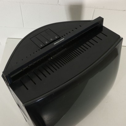 modernariato, modernariato di design, elettronica, elettronica modernariato, elettronica di modernariato, elettronica italiana, elettronica vintage, elettronica anni '60, elettronica design anni 60,Televisore Anni 60-70