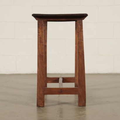 Trestle Table in Walnut