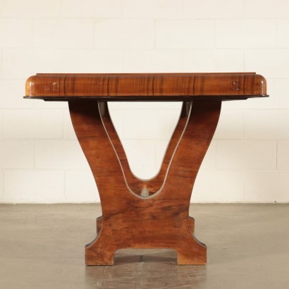 Table Walnut Veneer and Burl Veneer Italy 1930s-1940s