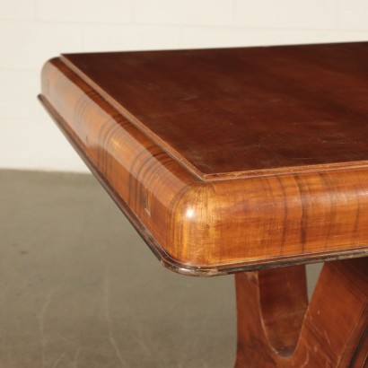 Table Walnut Veneer and Burl Veneer Italy 1930s-1940s