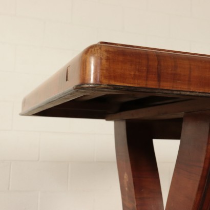 Table Walnut Veneer and Burl Veneer Italy 1930s-1940s