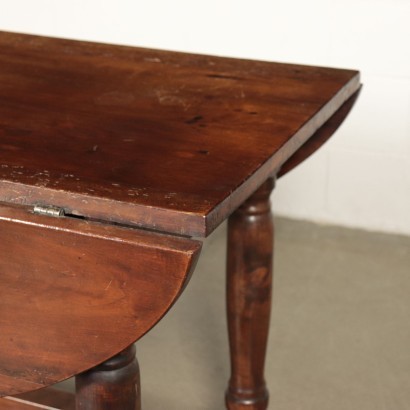 Table Walnut Italy 20th Century