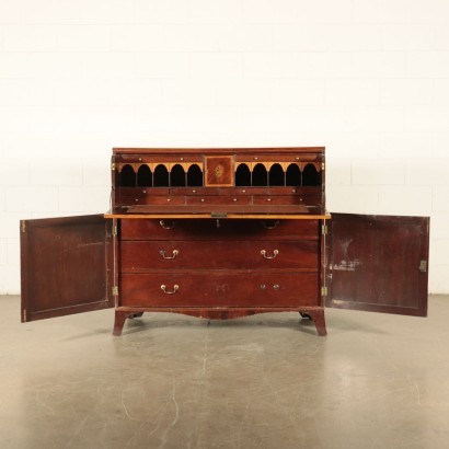 British Chest of Drawers Mahogany England 20th Century