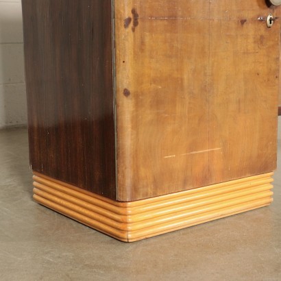 Credenza