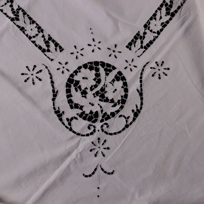 Double Bedcover with Engraved Embroidery Linen