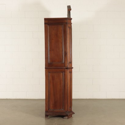 Antiquitäten, Kleiderschrank, Antiker Kleiderschrank, Antiker Kleiderschrank, Antiker italienischer Kleiderschrank, Antiker Kleiderschrank, neoklassizistischer Kleiderschrank, Kleiderschrank aus dem 19. Jahrhundert, piemontesischer Kleiderschrank