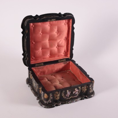 Jewery Box Mother of Pearls Wood China 20th Century