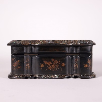 Jewery Box Mother of Pearls Wood China 20th Century