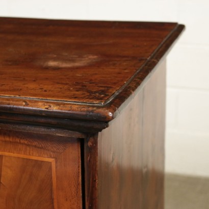 Inlaid Baroque Chest of Drawers Marple Oilive Beech Italy 18th Century