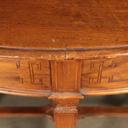 Neo-Classical Revival Table Walnut Marple Italy 20th Century