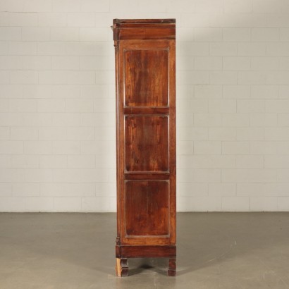 Antiquitäten, Kleiderschrank, Antiker Kleiderschrank, Antiker Kleiderschrank, Antiker italienischer Kleiderschrank, Antiker Kleiderschrank, neoklassizistischer Kleiderschrank, Kleiderschrank aus dem 19. Jahrhundert, Kleiderschrank aus Nussbaum