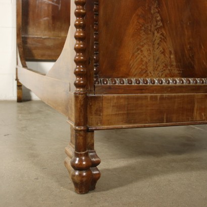 Luois Philippe Queen Bed Walnut Italy 19th Century